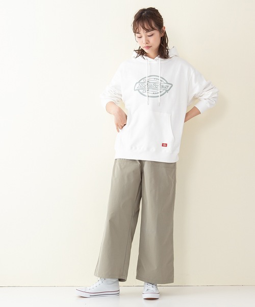Dickies(ディッキーズ)の「【DICKIES/ディッキーズ】裏毛ロゴプリントパーカー ビッグロゴプリント(パーカー・レディース・ホワイト/ブラック/イエロー・MEDIUM/LARGE)」の6枚目の写真
