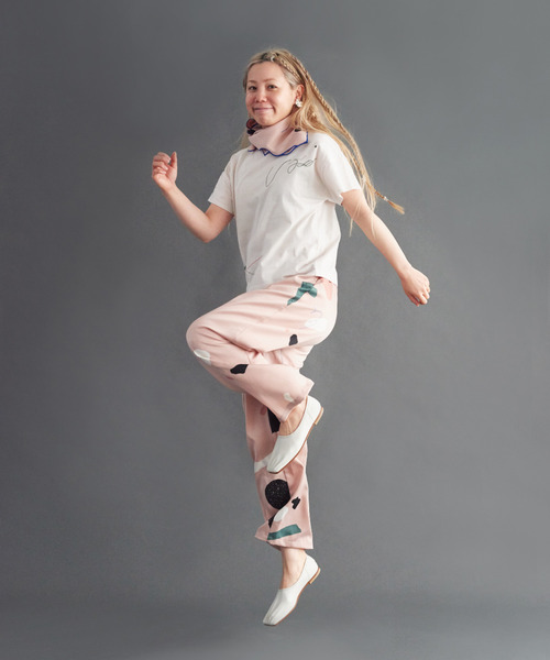 caph（カーフ）の「◇pink pepper × caph 刺繍Tシャツ（Tシャツ/カットソー・レディース・チャコールグレー/アイボリー・FREE）」の5枚目の写真