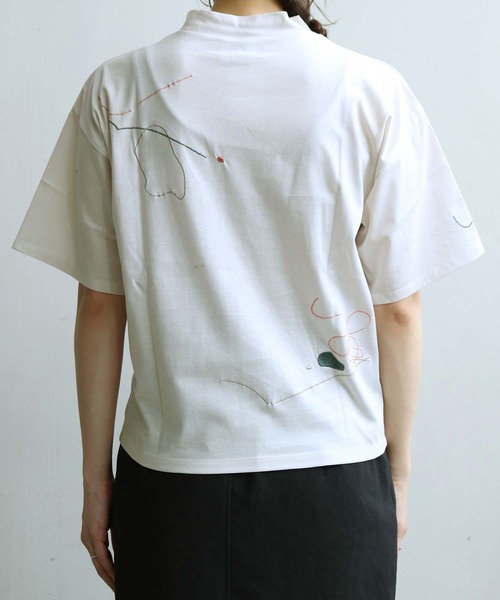 caph（カーフ）の「◇pink pepper × caph 刺繍Tシャツ（Tシャツ/カットソー・レディース・チャコールグレー/アイボリー・FREE）」の18枚目の写真