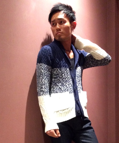 VENCEEXCHANGE（ヴァンスエクスチェンジ）の「ウールナイロンキリカエショールカーデ（カーディガン/ボレロ・メンズ・ブラック/ネイビー・SMALL/LARGE/MEDIUM）」の2枚目の写真