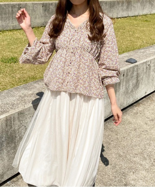 セール】Vネック花柄ブラウス【ZOZOTOWN限定アイテム】（シャツ