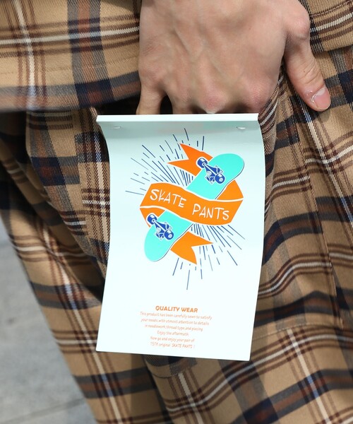 THE SHOP TK (ザ ショップ ティーケー )の「◆【WEB限定】リラックスシルエットスケーターショーツ/デニム/合皮/オンブレー/チェック/セットアップ対応可(その他パンツ・メンズ・オフホワイト/ブルー/ダークグリーン系1/ブラック/ベージュ系/ライトグリーン系/ブラック系/ブルー系・01/02/03/04)」の16枚目の写真