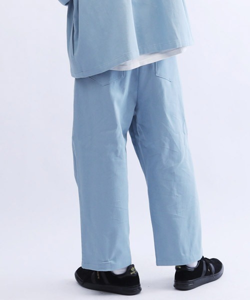 Lulu ＆ Arnie（るるあんどあーにー）の「オーバーサイズ 1タック ツイルパンツ（その他パンツ・メンズ・ブラック/グレー/オフホワイト/ブルーグレー/ブラック×ホワイト・MEDIUM/LARGE）」の16枚目の写真