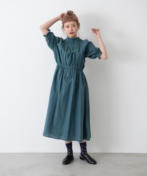 MERLOT（メルロー）の「ミックスヤーンシャーリングワンピース（ワンピース・レディース・グリーン/レッド/ベージュ・FREE）」の17枚目の写真