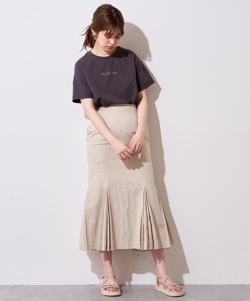 natural couture(ナチュラルクチュール)の「袖口ロールアップシルケットロゴT(Tシャツ/カットソー・レディース・オフホワイト/スミクロ/ライトベージュ/ラベンダー・FREE)」の20枚目の写真