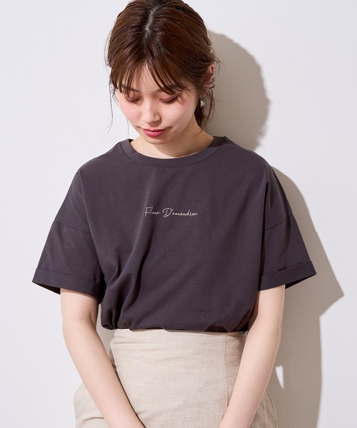 natural couture(ナチュラルクチュール)の「袖口ロールアップシルケットロゴT(Tシャツ/カットソー・レディース・オフホワイト/スミクロ/ライトベージュ/ラベンダー・FREE)」の19枚目の写真