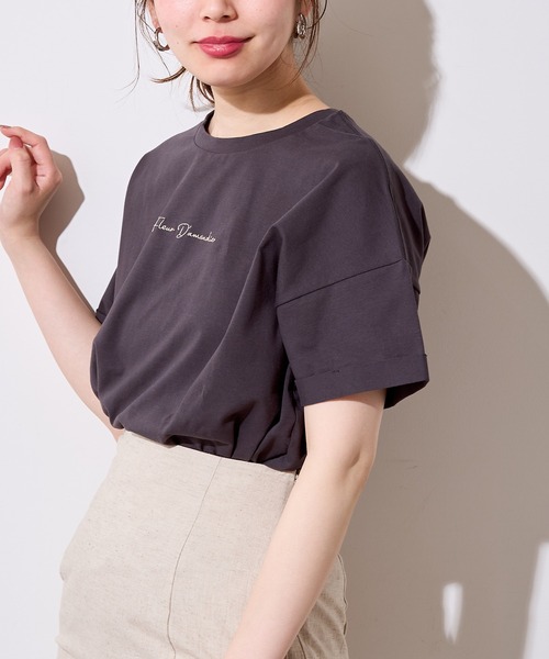 natural couture(ナチュラルクチュール)の「袖口ロールアップシルケットロゴT(Tシャツ/カットソー・レディース・オフホワイト/スミクロ/ライトベージュ/ラベンダー・FREE)」の18枚目の写真