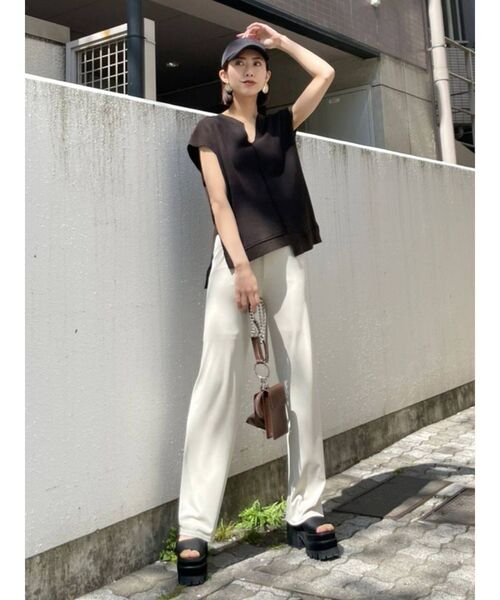 EMODA（エモダ）の「ルーズストレートパンツ（その他パンツ・レディース・アイボリー/ブラック/マスタード・FREE）」の21枚目の写真