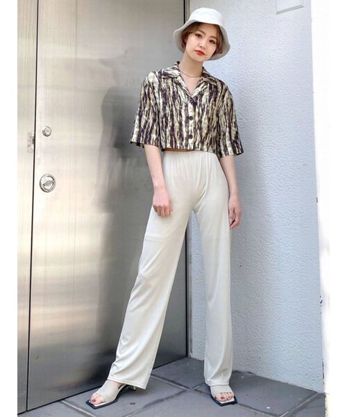 EMODA（エモダ）の「ルーズストレートパンツ（その他パンツ・レディース・アイボリー/ブラック/マスタード・FREE）」の4枚目の写真