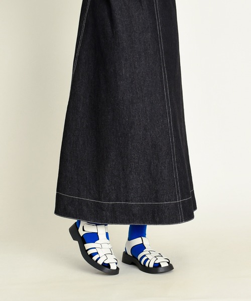 SVEC（シュベック）の「チャンキーソール スクエアトゥ グルカサンダル（サンダル・レディース・ホワイト/ブラック・39/35/36/37/38）」の22枚目の写真