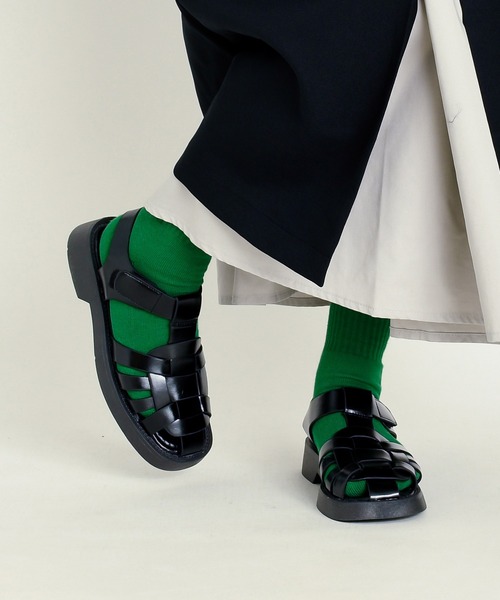 SVEC（シュベック）の「チャンキーソール スクエアトゥ グルカサンダル（サンダル・レディース・ホワイト/ブラック・39/35/36/37/38）」の16枚目の写真