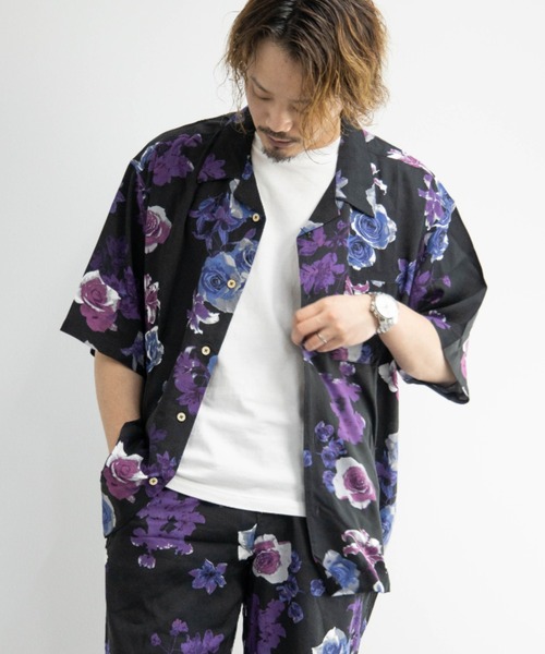 BARCEDOS（バルセドス）の「レーヨン プリント オープンカラー ビッグアロハシャツ（シャツ/ブラウス・メンズ・ホワイト/ネイビー/イエロー/ブルー・LL/M/L）」の4枚目の写真