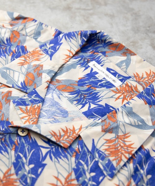 BARCEDOS（バルセドス）の「レーヨン プリント オープンカラー ビッグアロハシャツ（シャツ/ブラウス・メンズ・ホワイト/ネイビー/イエロー/ブルー・LL/M/L）」の9枚目の写真