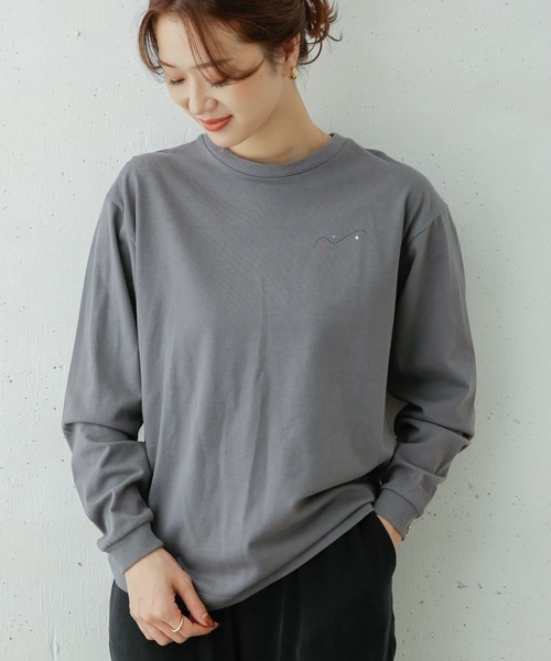 URBAN RESEARCH DOORS(アーバンリサーチドアーズ)の「『別注』Common Noun×DOORS kanaBelgium LONG-SLEEVE TEE(Tシャツ/カットソー・レディース・ホワイト系その他/グレー系その他/ブルー系その他・ONE)」の18枚目の写真