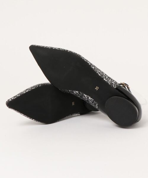 Daniella&GEMMA（ダニエラアンドジェマ）の「ポインテッドアンクルストラップフラットパンプス（パンプス・レディース・ブラック系その他/アイボリー/ブルー・37/39/36/38/35）」の5枚目の写真