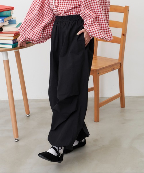 MERLOT（メルロー）の「たっぷりボリュームカーゴパンツ（カーゴパンツ・レディース・カーキ/ブラック・FREE）」の21枚目の写真