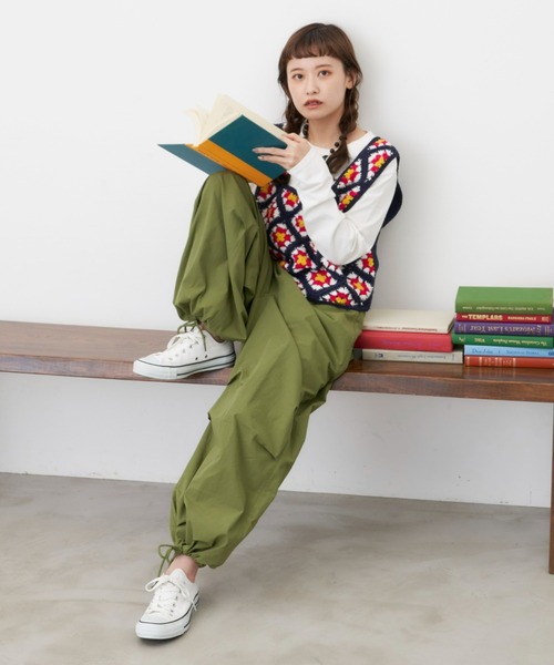 MERLOT（メルロー）の「たっぷりボリュームカーゴパンツ（カーゴパンツ・レディース・カーキ/ブラック・FREE）」の11枚目の写真