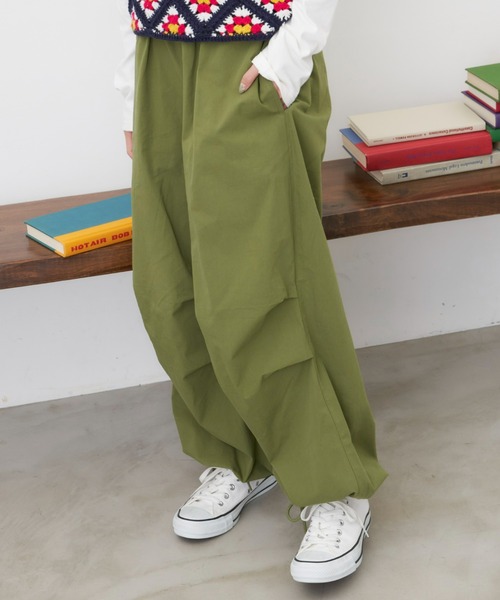 MERLOT（メルロー）の「たっぷりボリュームカーゴパンツ（カーゴパンツ・レディース・カーキ/ブラック・FREE）」の13枚目の写真