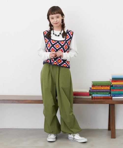 MERLOT（メルロー）の「たっぷりボリュームカーゴパンツ（カーゴパンツ・レディース・カーキ/ブラック・FREE）」の17枚目の写真