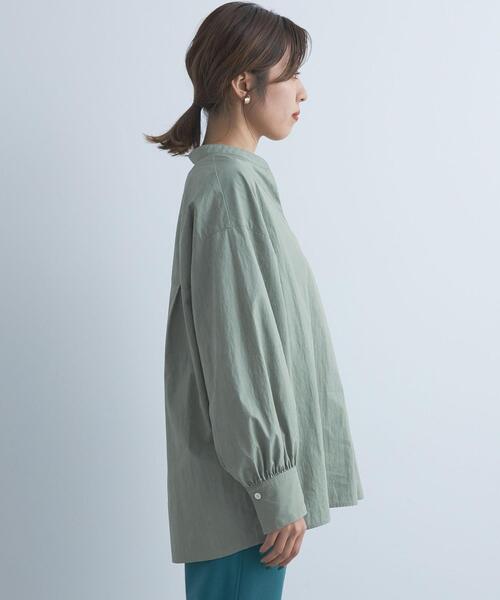 green label relaxing（グリーンレーベルリラクシング）の「ボリューム スリーブ スキッパー ブラウス（シャツ/ブラウス・レディース・ネイビー/オフホワイト/ライム・FREE）」の12枚目の写真