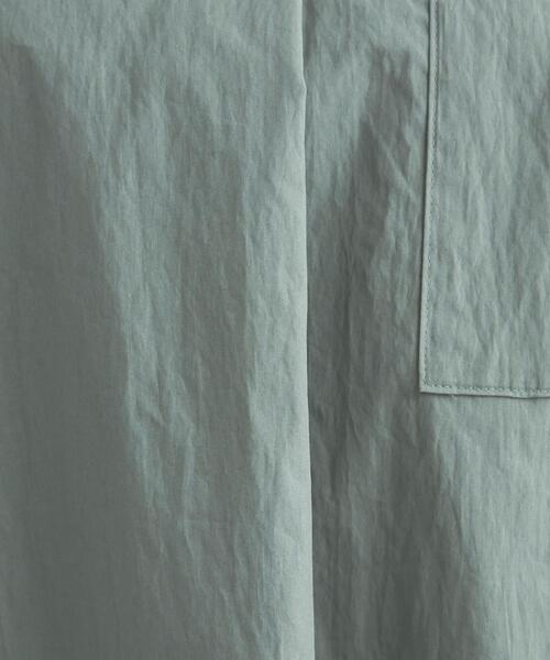 green label relaxing（グリーンレーベルリラクシング）の「ボリューム スリーブ スキッパー ブラウス（シャツ/ブラウス・レディース・ネイビー/オフホワイト/ライム・FREE）」の16枚目の写真