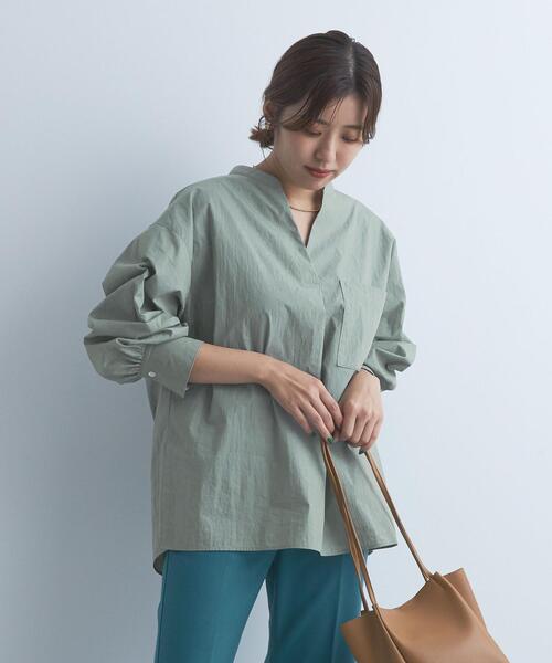 green label relaxing（グリーンレーベルリラクシング）の「ボリューム スリーブ スキッパー ブラウス（シャツ/ブラウス・レディース・ネイビー/オフホワイト/ライム・FREE）」の19枚目の写真