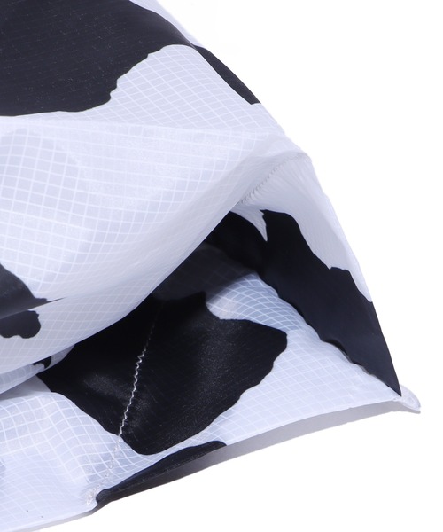 Lee(リー)の「Lee/リー ECO BAG 畳めるエコバッグ 小物 バック 牛柄(エコバッグ/サブバッグ・メンズ・ブラウン/ブラック・FREE)」の9枚目の写真