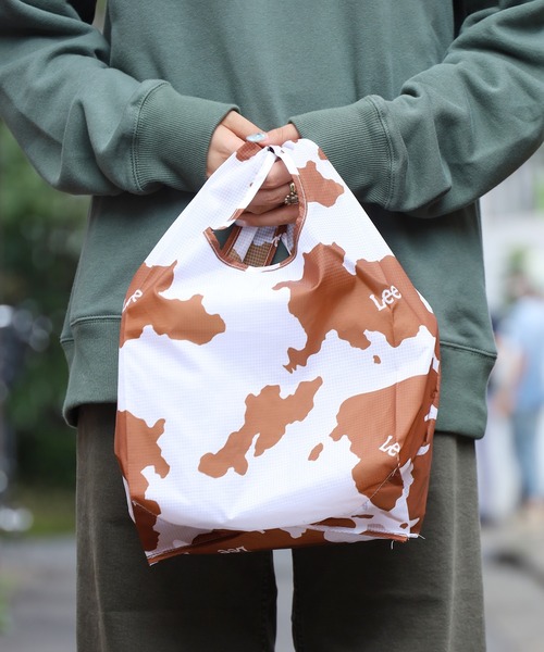e 4レッグ　牛柄　サイズ2 Lee（リー）の「Lee/リー ECO BAG 畳めるエコバッグ 小物 バック 牛柄
