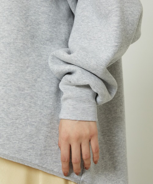 FREAK'S STORE（フリークスストア）の「ヘビーウェイト変形ラウンドヘムクルーネックスウェット（スウェット・レディース・ブルー/グレー/ブラック・マルチサイズ）」の20枚目の写真
