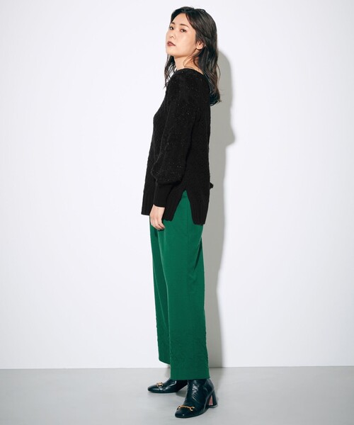 GRACE CONTINENTAL（グレースコンチネンタル）の「フラワースリーブニットトップ（ニット/セーター・レディース・ホワイト/ブラック・36）」の6枚目の写真