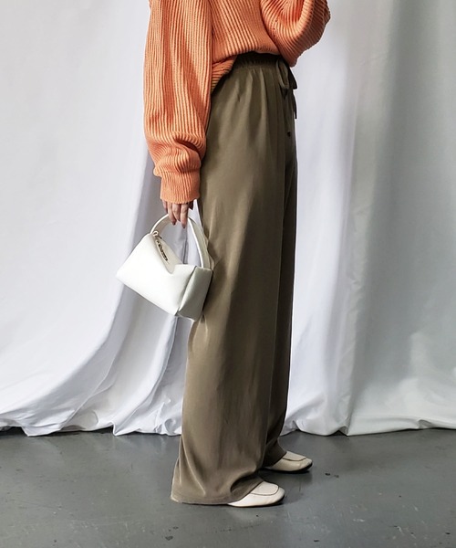 me+em select（ミームセレクト）の「スムースカットイージースラックス（スラックス・レディース・ブラック/ブラウン/グレー・FREE）」の18枚目の写真