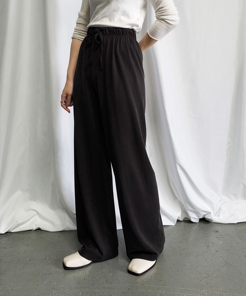 me+em select（ミームセレクト）の「スムースカットイージースラックス（スラックス・レディース・ブラック/ブラウン/グレー・FREE）」の21枚目の写真