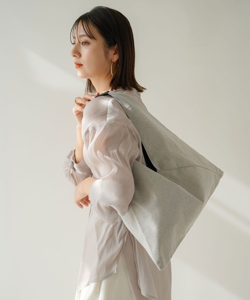 rectangle（レクタングル）の「トライアングルトートバッグ（トートバッグ・レディース・ホワイト×ブラック/ブラック/ブラック系その他/グリーン/オフホワイト/ベージュ・FREE）」の15枚目の写真