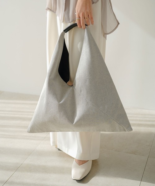 rectangle（レクタングル）の「トライアングルトートバッグ（トートバッグ・レディース・ホワイト×ブラック/ブラック/ブラック系その他/グリーン/オフホワイト/ベージュ・FREE）」の14枚目の写真