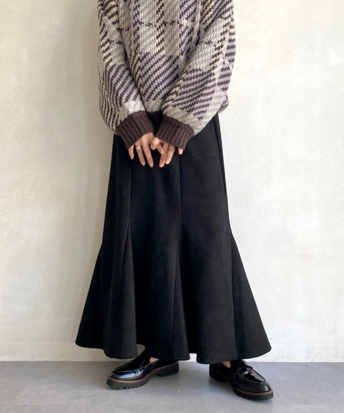 CPCM（シーピーシーエム）の「フェイクスエードマーメイドハギスカート（スカート・レディース・ブラック/オレンジ/グリーン/アイボリー・FREE）」の18枚目の写真