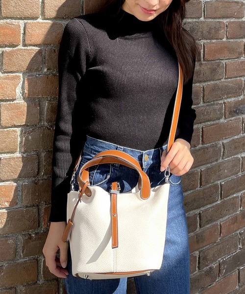 KOBE LETTUCE（コウベレタス）の「ポーチ付き2wayショルダーバッグ（ショルダーバッグ・レディース・ブラック/ネイビー/アイボリー/キャメル/レッド/グリーン・FREE）」の2枚目の写真