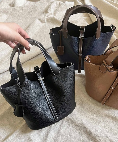 KOBE LETTUCE（コウベレタス）の「ポーチ付き2wayショルダーバッグ（ショルダーバッグ・レディース・ブラック/ネイビー/アイボリー/キャメル/レッド/グリーン・FREE）」の3枚目の写真