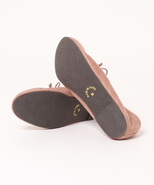 ehka sopo(エヘカソポ)の「エコスエードシャーリングバレエシューズ(バレエシューズ・レディース・オフホワイト/ピンク/モカ・MEDIUM/LARGE)」の4枚目の写真