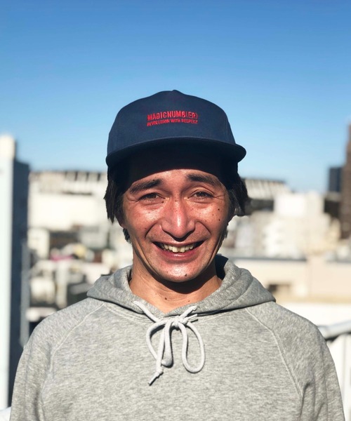 MAGIC NUMBER（マジック ナンバー）の「【MAGIC NUMBER】WEEKEND(ER)×MAGIC NUMBER CAP FOR HLNA ZOZO（キャップ・メンズ・ブラック/ブラック系/カーキ系/ネイビー系・FREE）」の9枚目の写真