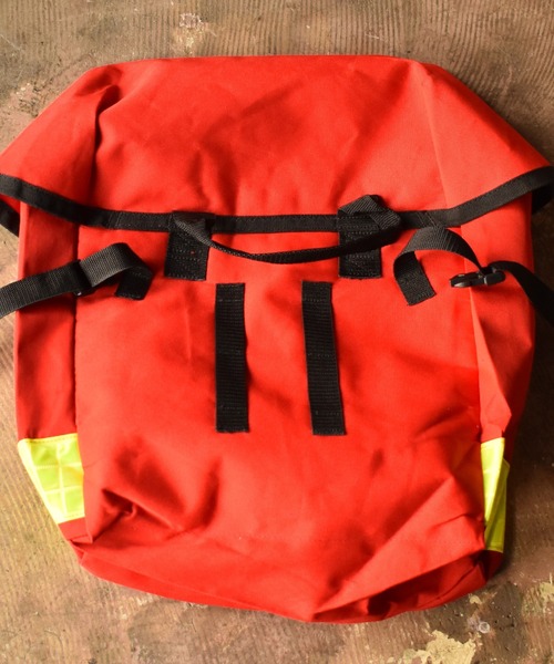 VINTAGE(ヴィンテージ)の「【ヴィンテージ古着】ROYAL MAIL バッグ(かごバッグ・メンズ・レッド・ONESIZE)」の3枚目の写真