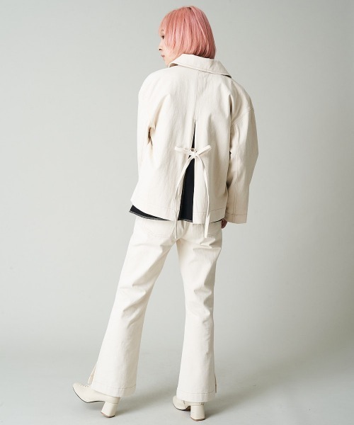 A de a.v.v(アードアー・ヴェ・ヴェ)の「デニムライクカラー袖&後ろ開きジャケット(デニムジャケット・レディース・グリーン/アイボリー/ピンク・36/38)」の8枚目の写真