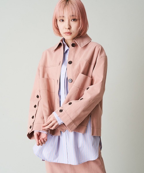 A de a.v.v(アードアー・ヴェ・ヴェ)の「デニムライクカラー袖&後ろ開きジャケット(デニムジャケット・レディース・グリーン/アイボリー/ピンク・36/38)」の15枚目の写真