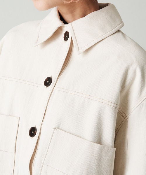 A de a.v.v(アードアー・ヴェ・ヴェ)の「デニムライクカラー袖&後ろ開きジャケット(デニムジャケット・レディース・グリーン/アイボリー/ピンク・36/38)」の18枚目の写真