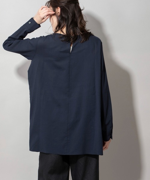 Munich(ミューニック)の「60sテンセルコットンローンタックブラウス(シャツ/ブラウス・レディース・ネイビー/カーキ/ライトベージュ・FREE)」の9枚目の写真