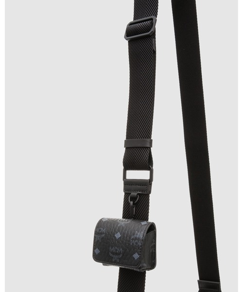 MCM（エムシーエム）の「〈ソフト ベルリン〉クロスボディバッグ - ヴィセトス（ボディバッグ/ウエストポーチ・メンズ・ブラウン/ブラック・SMALL）」の9枚目の写真
