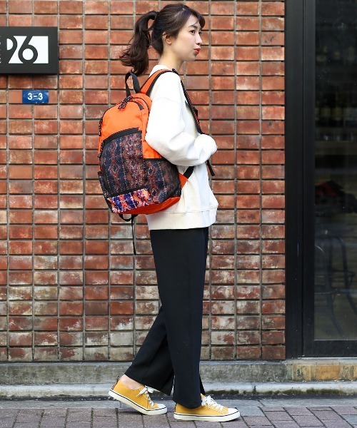 チチカカ(チチカカ)の「7ポケットキカリュック(バックパック/リュック・レディース・ブラック/ベージュ/オレンジ・FREE)」の13枚目の写真