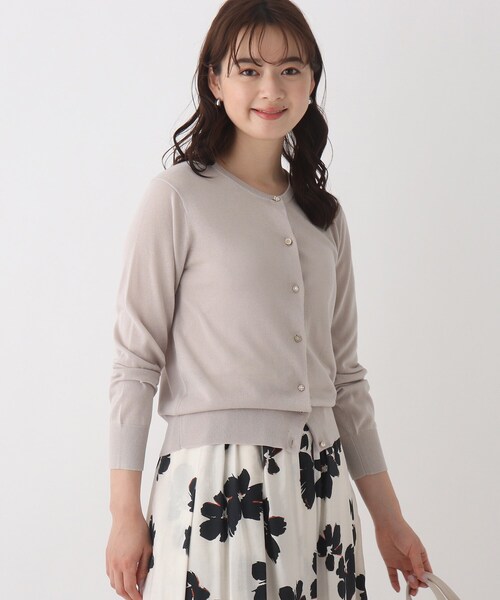 index(インデックス)の「◆コットンアセテート丸首多ボタンカーディガン【WEB限定アイテム】(カーディガン/ボレロ・レディース・ライトグレー/ブラック/パープル/ネイビー/グリーン/ホワイト系・40/38/42/36)」の4枚目の写真