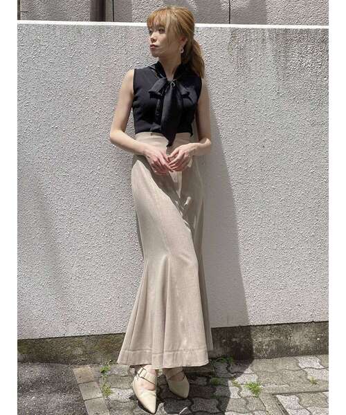 dazzlin(ダズリン)の「ボウタイノースリニットトップス(ニット/セーター・レディース・ブラック/パープル/グレー/モカ・FREE)」の8枚目の写真