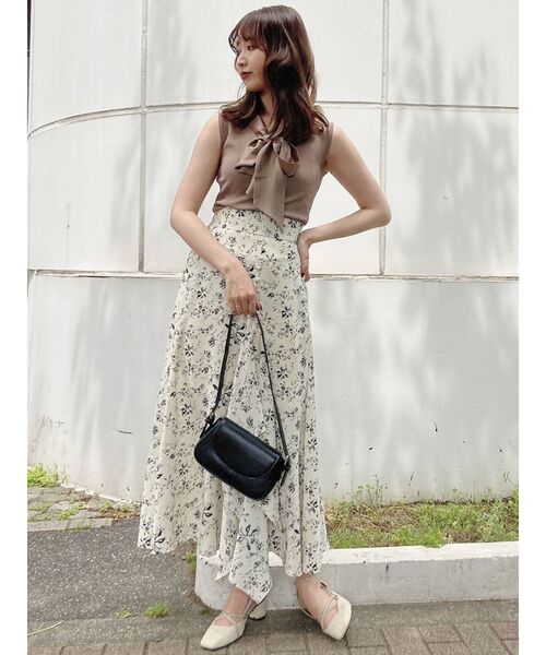 dazzlin(ダズリン)の「ボウタイノースリニットトップス(ニット/セーター・レディース・ブラック/パープル/グレー/モカ・FREE)」の20枚目の写真