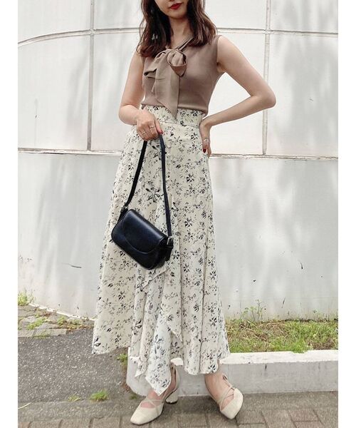 dazzlin(ダズリン)の「ボウタイノースリニットトップス(ニット/セーター・レディース・ブラック/パープル/グレー/モカ・FREE)」の21枚目の写真